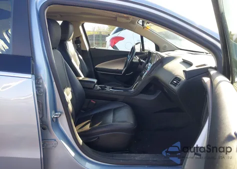 2014 Chevrolet Volt z USA, uszkodzony, nr VIN 1G1RB6E44EU153957